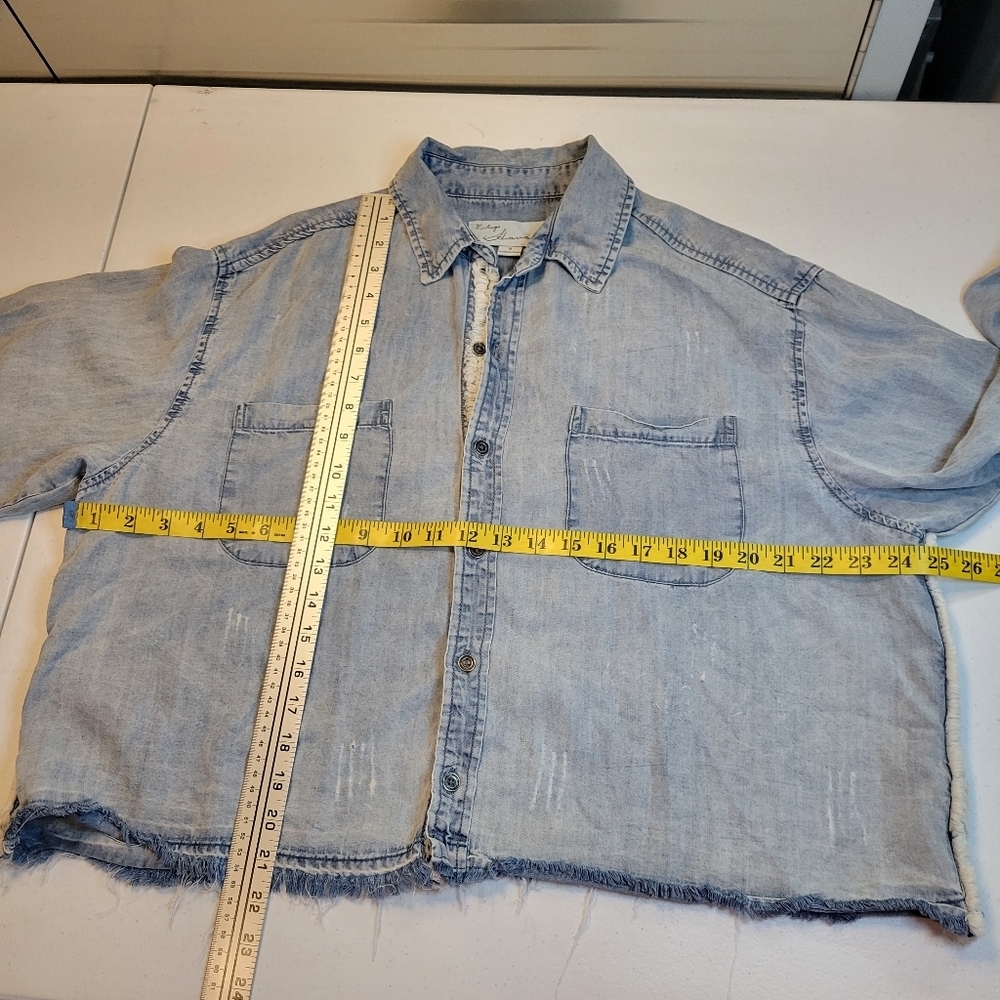 Vintage Havana Light Blue Denim Button Down Shirt Distressed Ragged Oversized - Picture 5 of 9